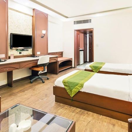אינדורה Hotel Crown Palace מראה חיצוני תמונה