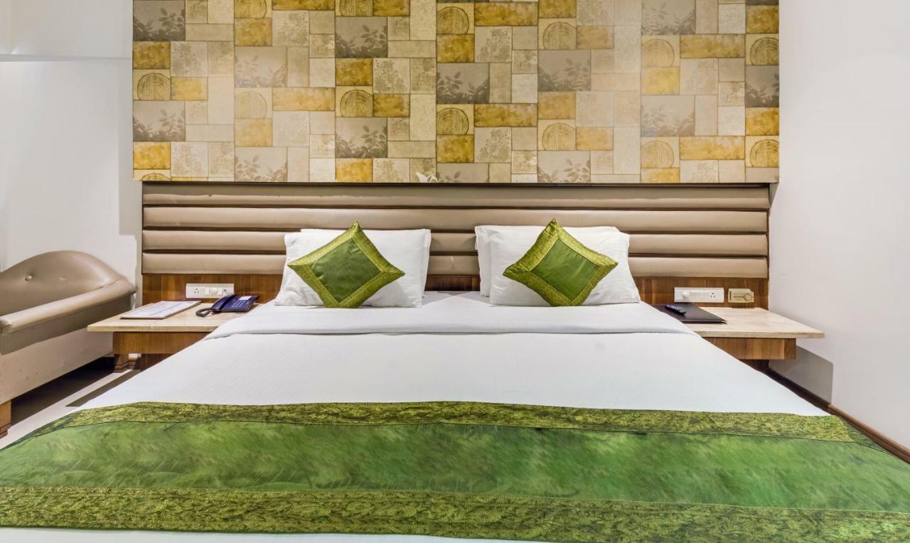 אינדורה Hotel Crown Palace מראה חיצוני תמונה
