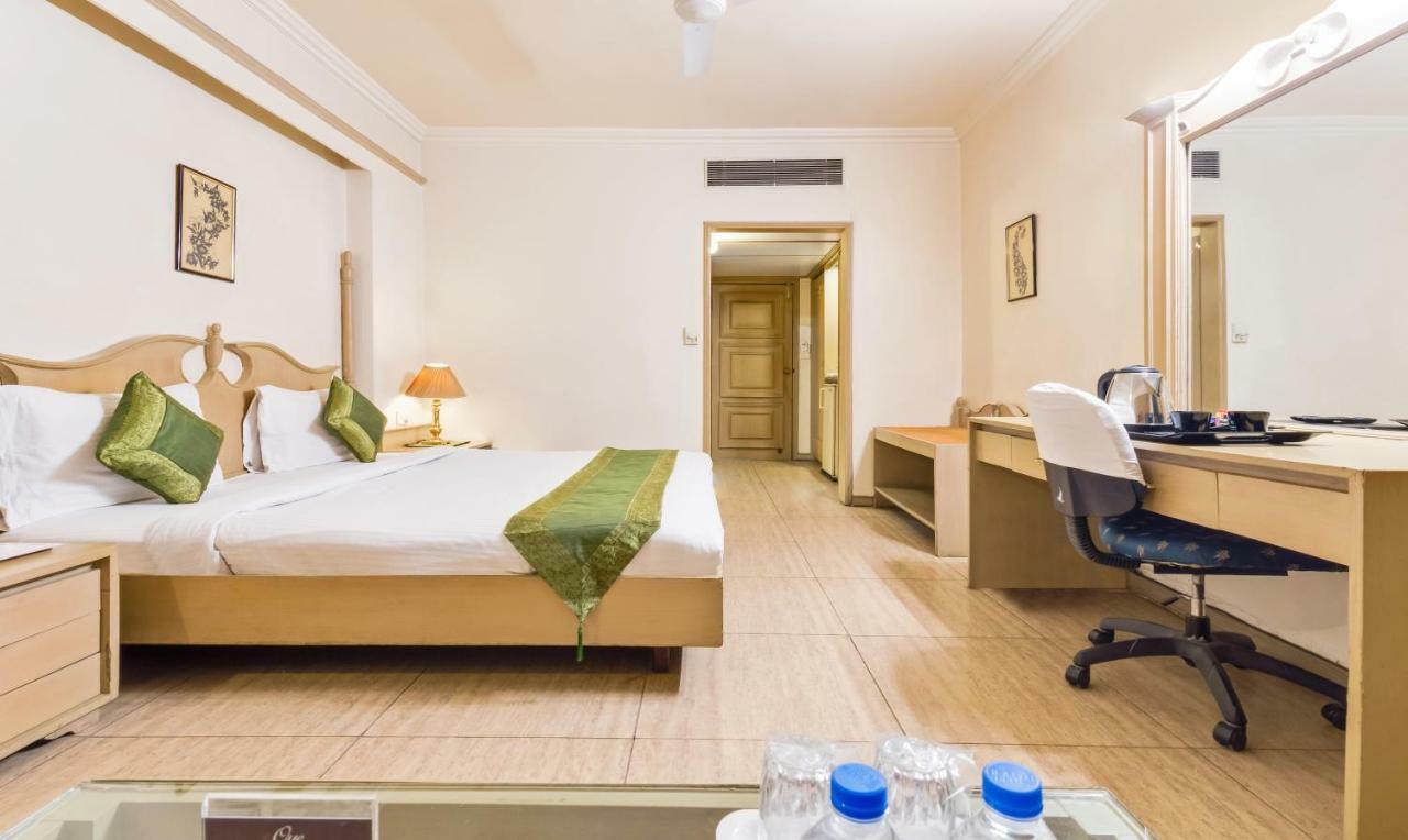 אינדורה Hotel Crown Palace מראה חיצוני תמונה