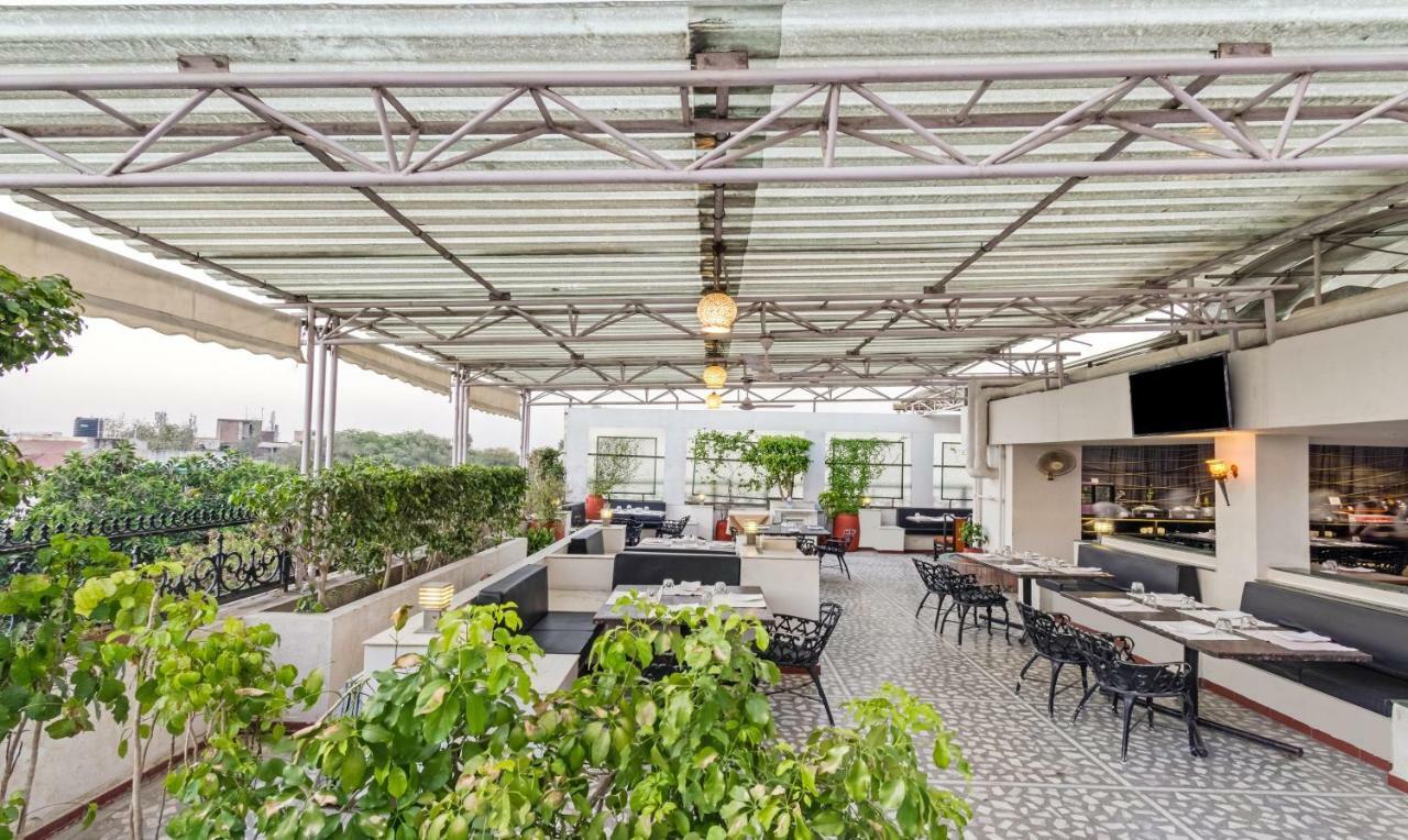 אינדורה Hotel Crown Palace מראה חיצוני תמונה