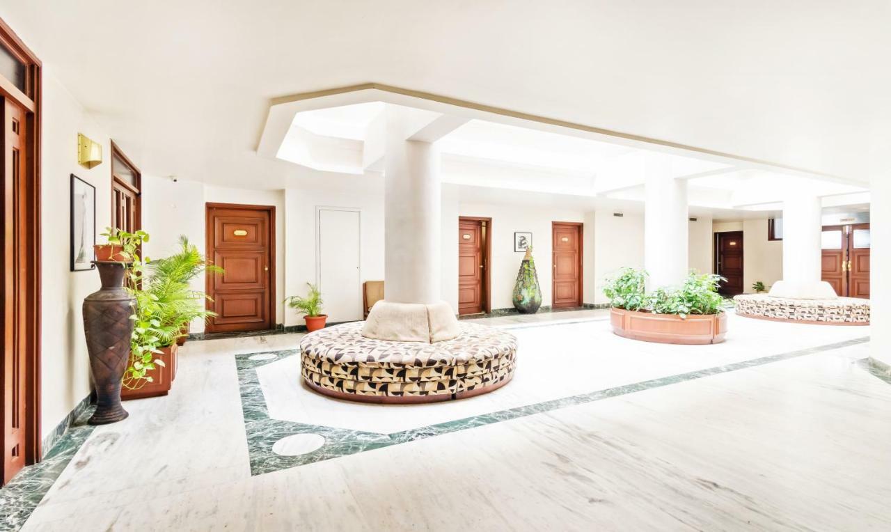 אינדורה Hotel Crown Palace מראה חיצוני תמונה